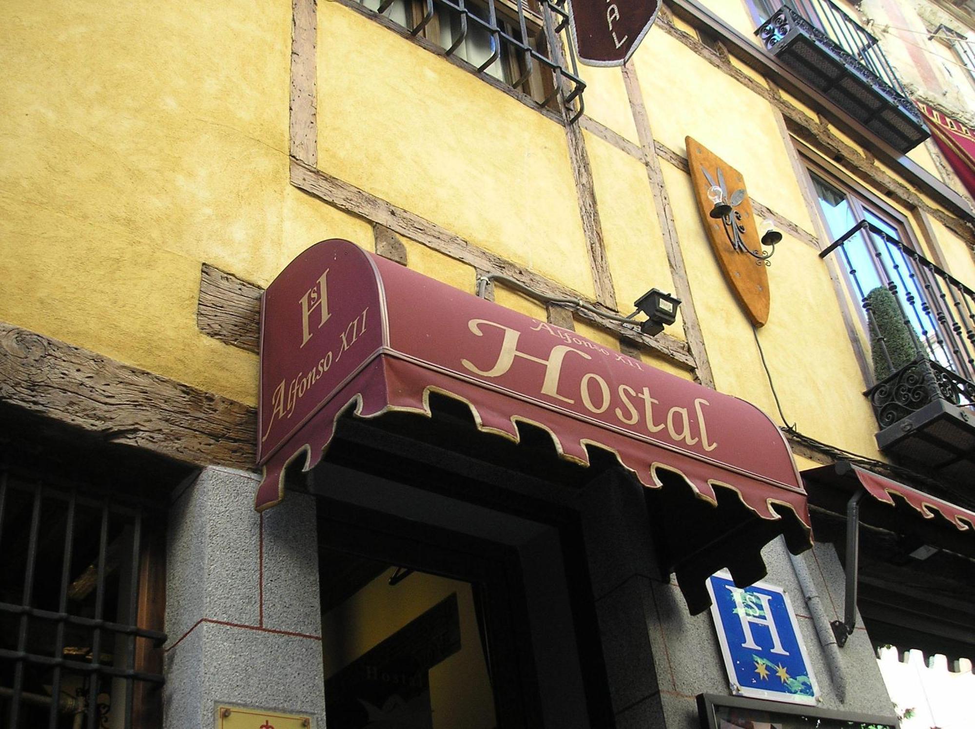 Hostal Alfonso XII By Toledo Ap Екстериор снимка