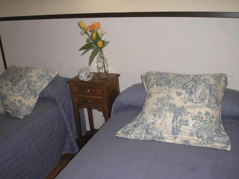 Hostal Alfonso XII By Toledo Ap Екстериор снимка